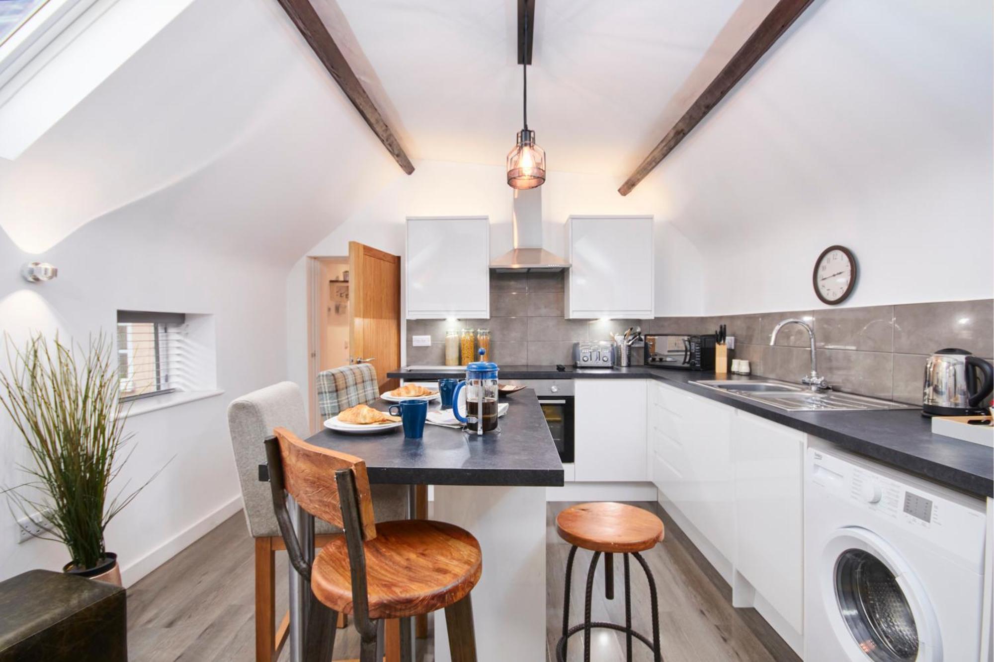 קגוורת' Gateway Mews - Serviced Apartments מראה חיצוני תמונה
