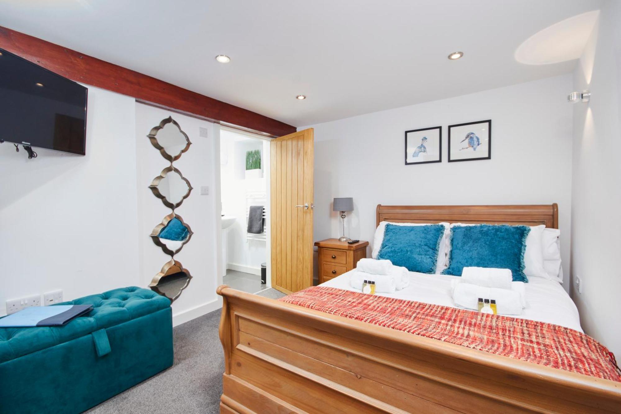 קגוורת' Gateway Mews - Serviced Apartments מראה חיצוני תמונה