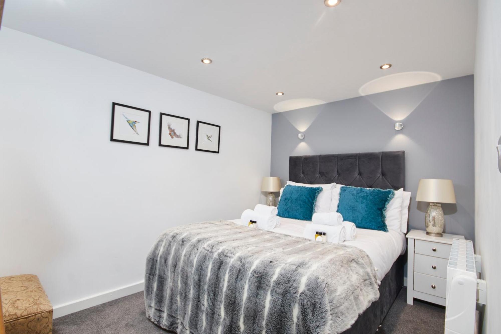 קגוורת' Gateway Mews - Serviced Apartments מראה חיצוני תמונה