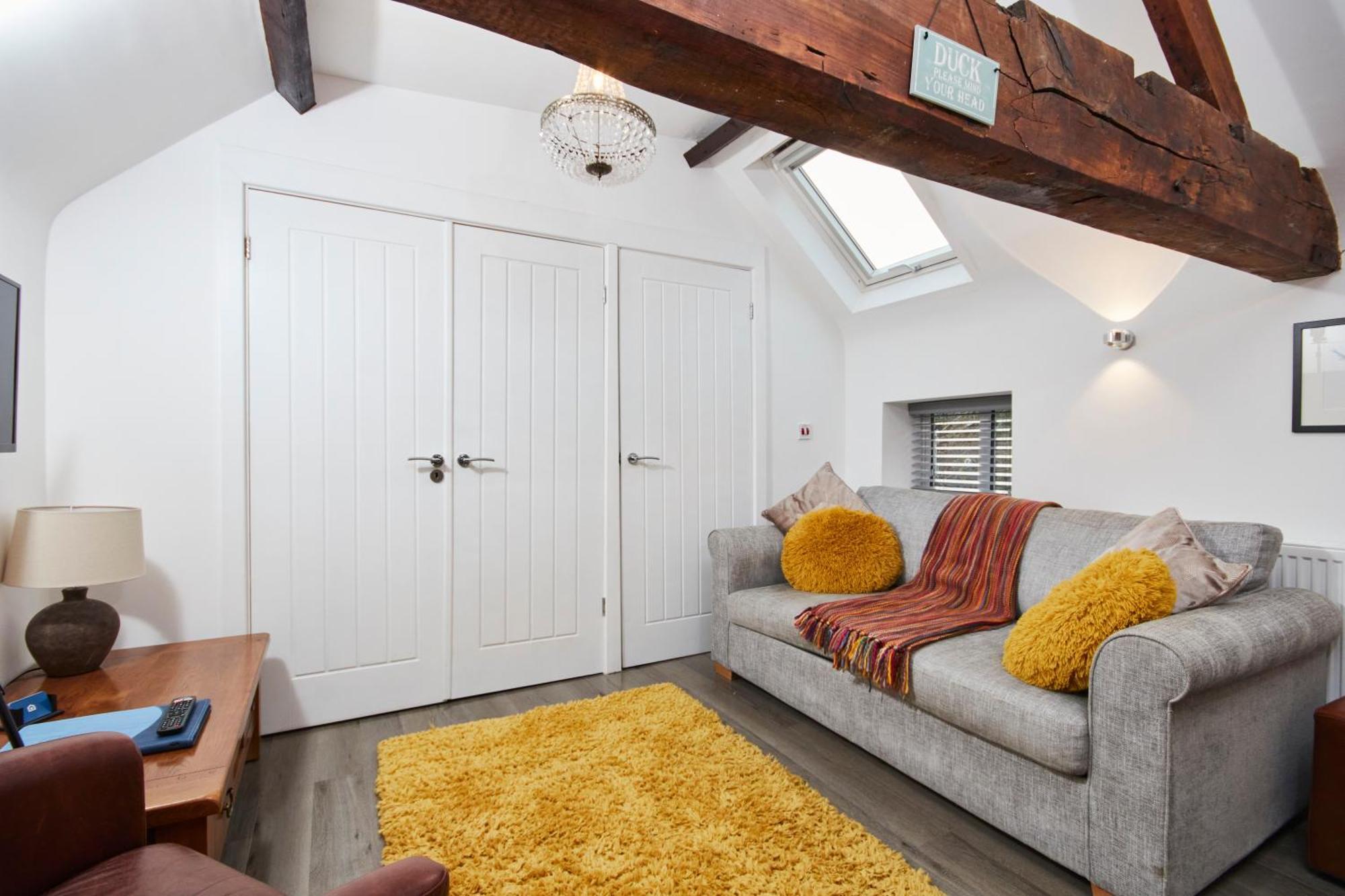 קגוורת' Gateway Mews - Serviced Apartments מראה חיצוני תמונה